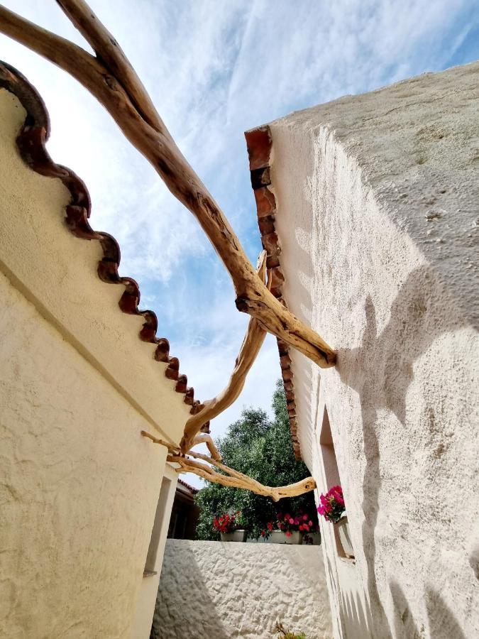Stazzo San Teodoro Il Ginepro Piscina Condivisa Apartment Exterior photo